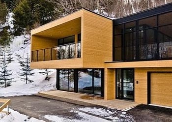 Maison contemporaine à la montagne